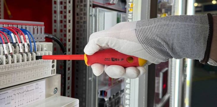 Higher efficiency with new EKF PROFESSIONAL combination screwdrivers
